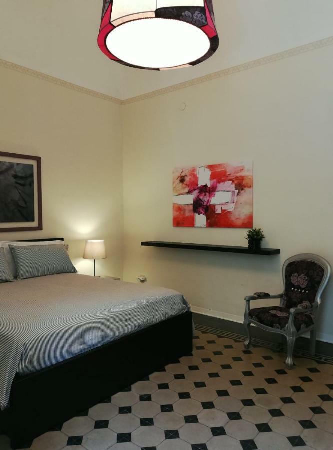 Palazzo De Logu Apartment Catania Exterior photo